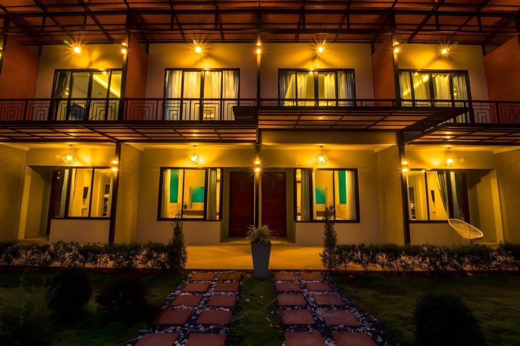 Seesea Resort Сатун Экстерьер фото
